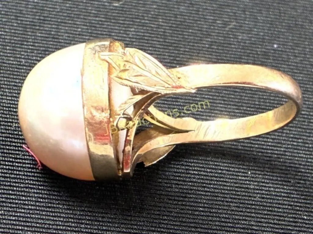 14K GOLD AND WHITE RING - TW SHOWN IN PICS