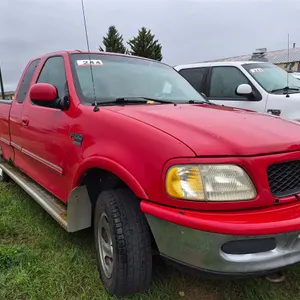 SALVAGE UNIT: 1998 Ford F150 Extended Cab Pickup (Non - Runner)
 UNRESERVED