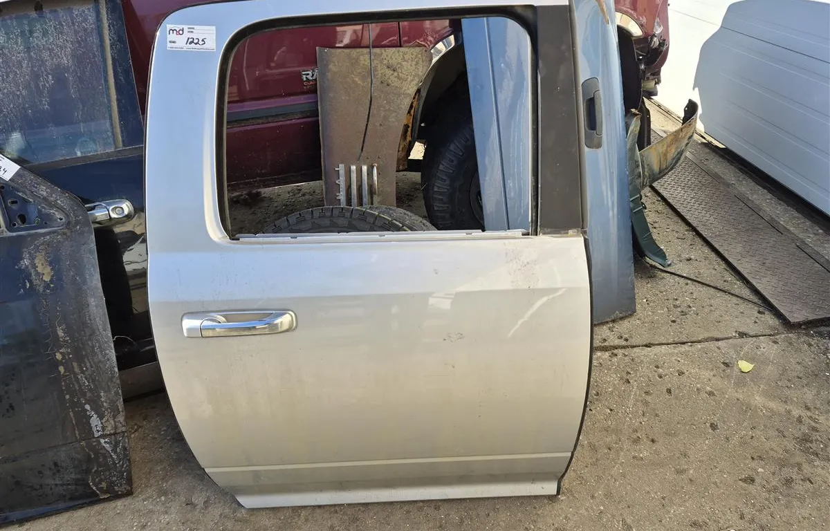 09-18 Dodge Ram Silver Pickup Crew Cab Truck Rear Door
UNRESERVED