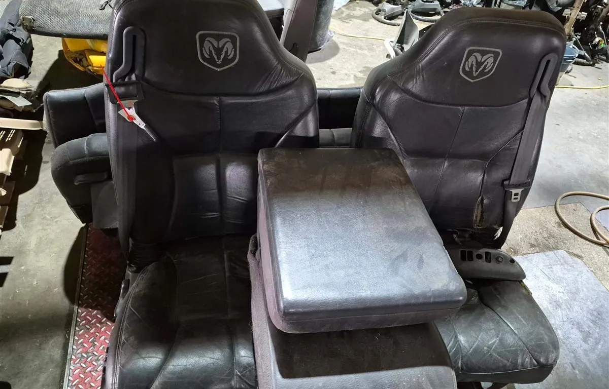 Dodge 1998-2002 Leather Sport Seat Set
UNRESERVED