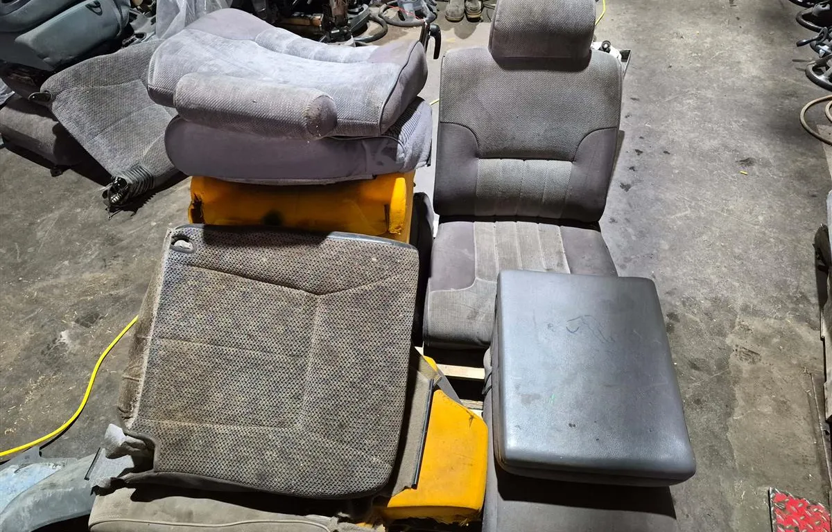 Assorted Vehicle Seats & Cushions
UNRESERVED