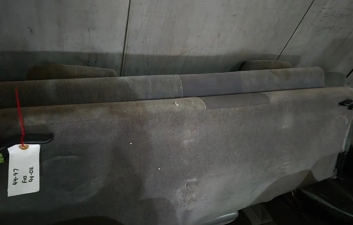 94 Dodge Vehicle Seats
UNRESERVED