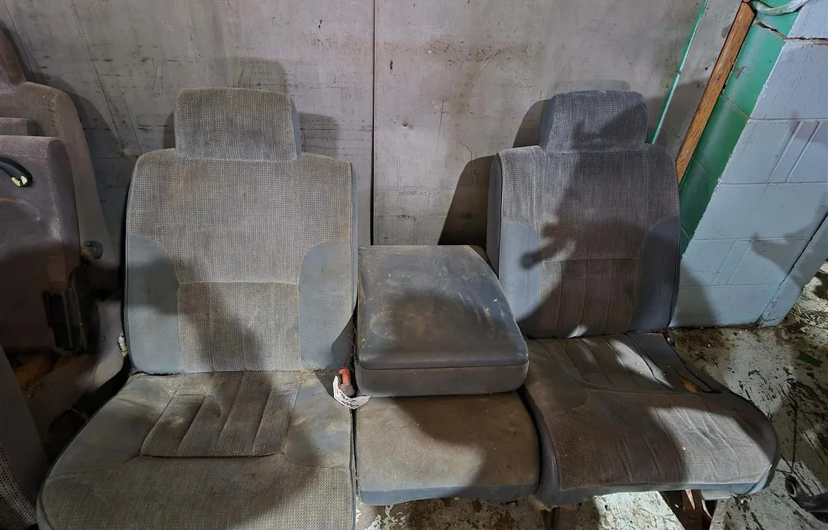 Dodge 94-02 Blue seats
UNRESERVED