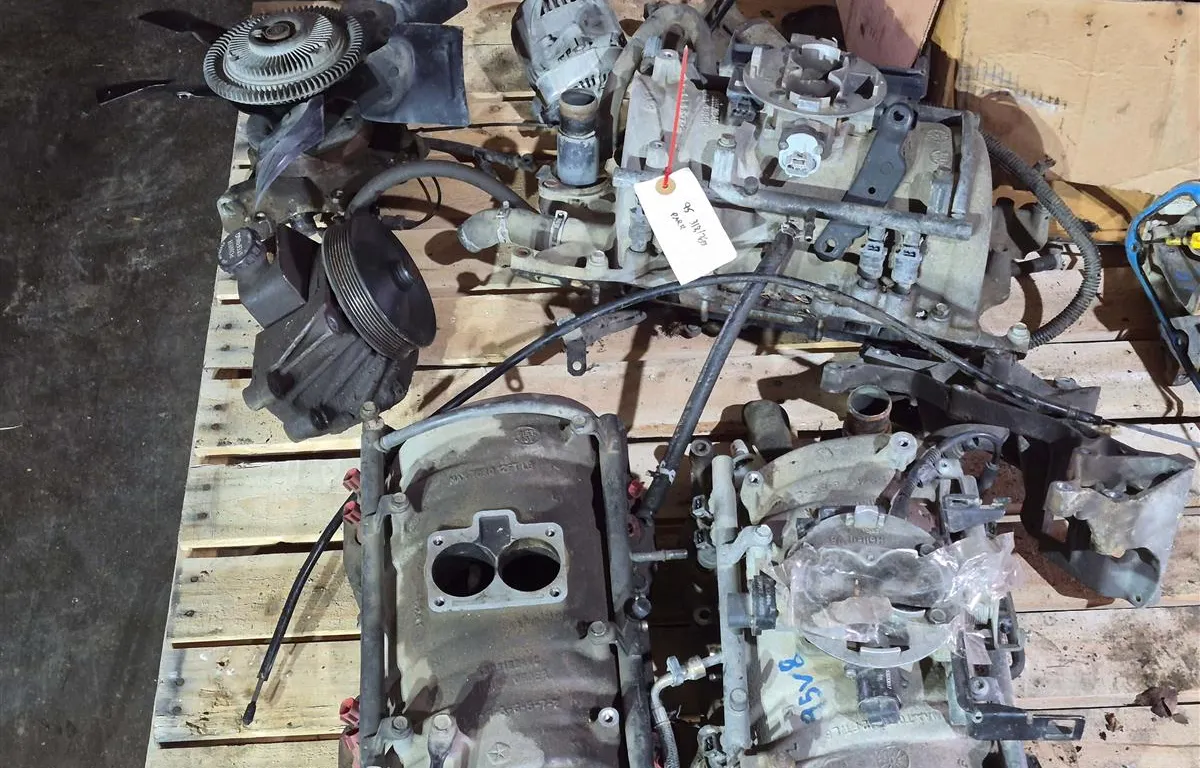 Assorted 95 318 & 360Engine Parts
UNRESERVED