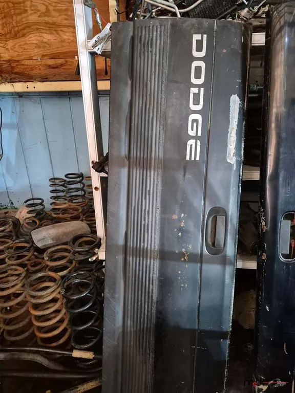 Dodge Pickup Tailgate
UNRESERVED
