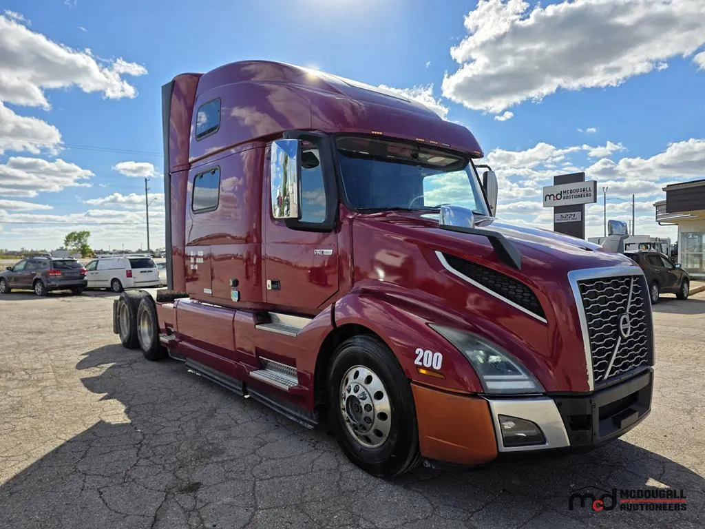 2019 Volvo VNL 860 T/A Semi Truck
UNRESERVED