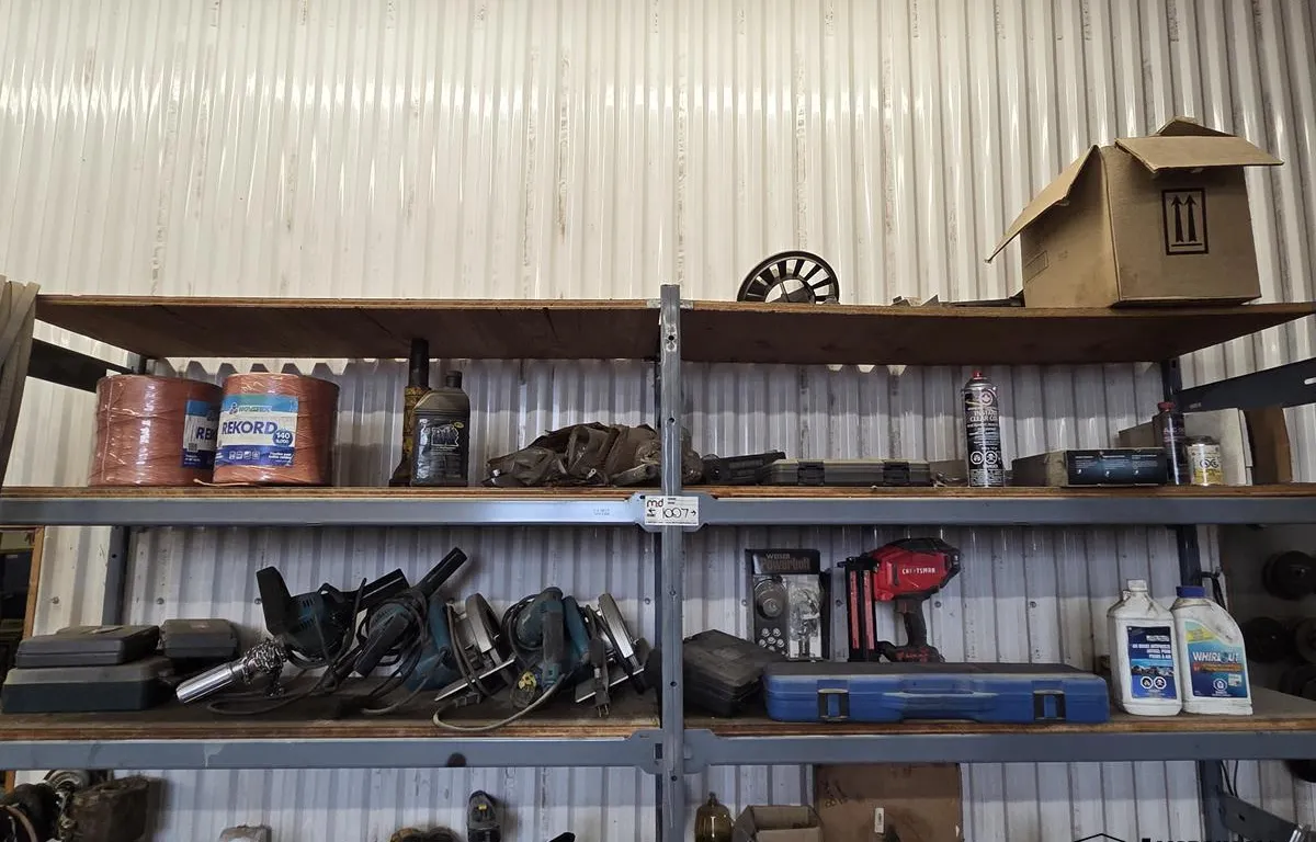 Assorted Shop Tools, Abrasives & Supplies (Shelf Not Included)
UNRESERVED