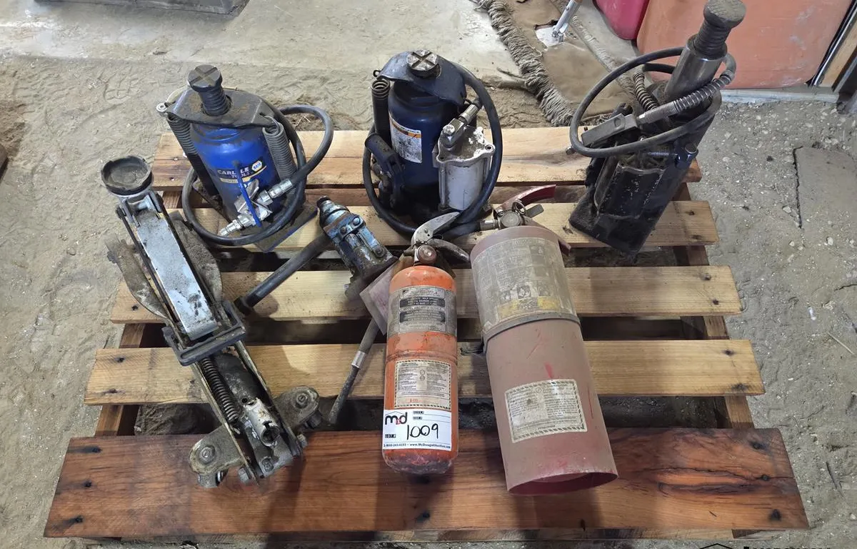 Assorted Hydraulic Jacks & Fire Extinguishers
UNRESERVED