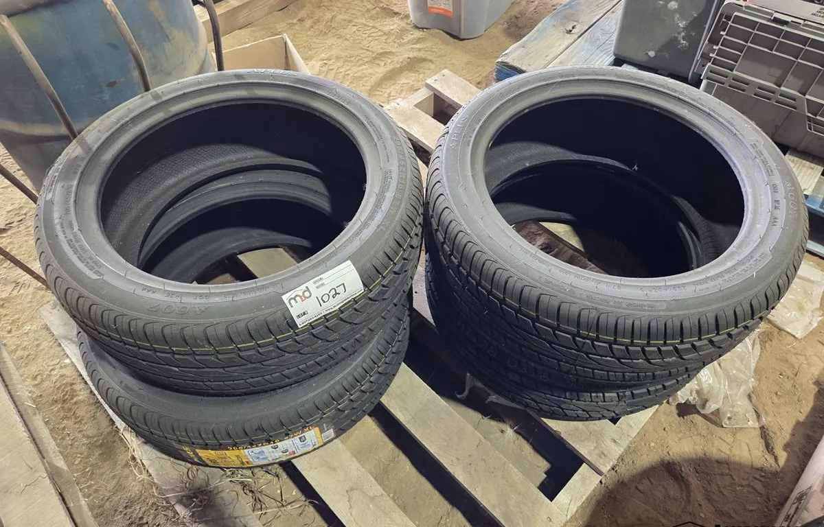 Aplus A607 205/45ZR16 Tires
UNRESERVED