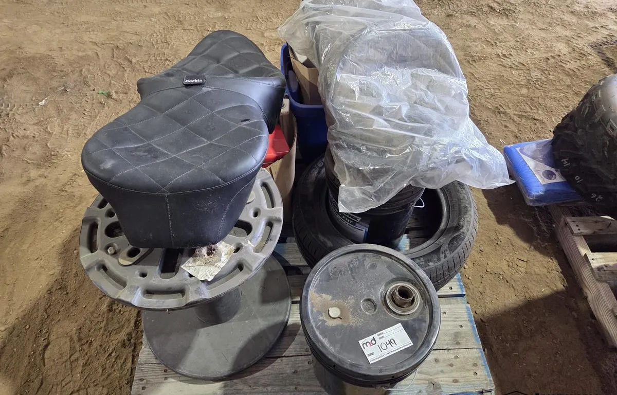Motorcycle Seats, Tires & Assorted Parts
UNRESERVED