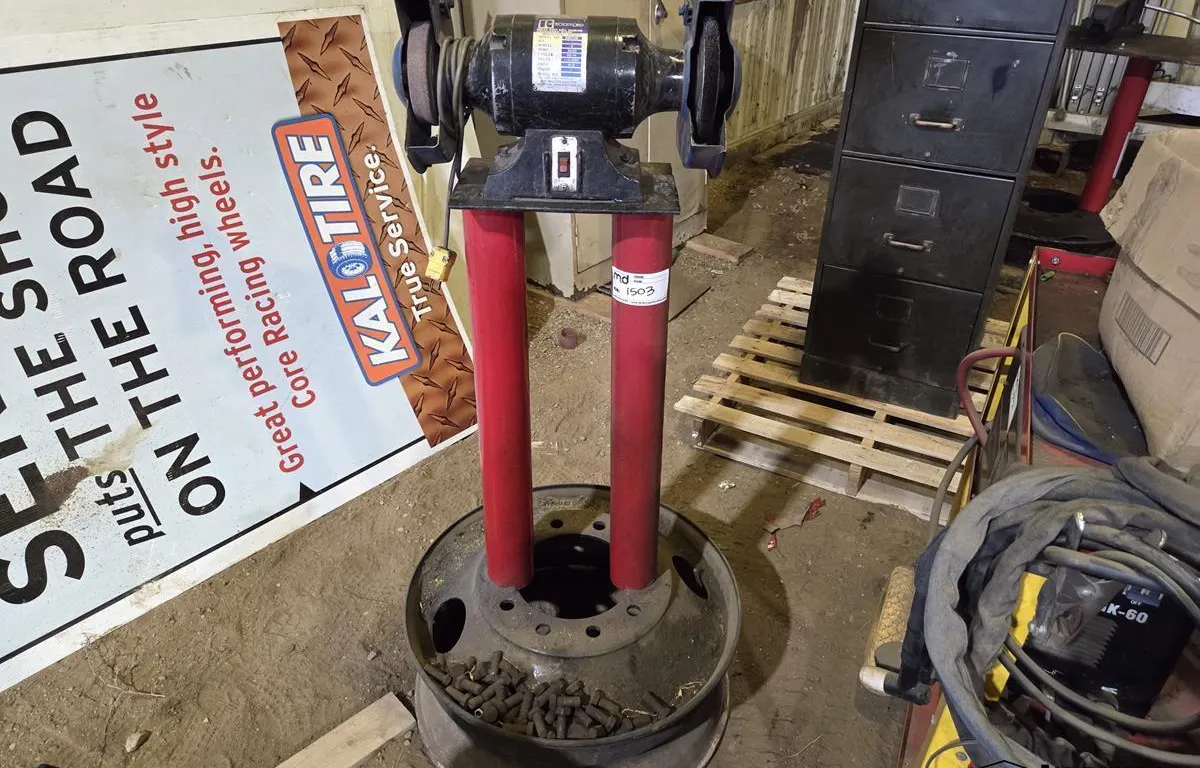 Rockford R80100 Pedestal Grinder
UNRESERVED