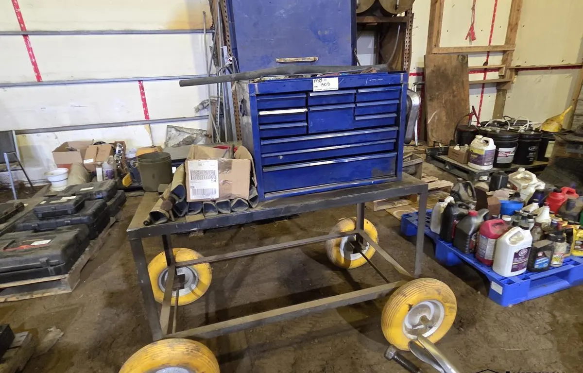 Rolling Tool Chest, Cart & Hand Tools
UNRESERVED