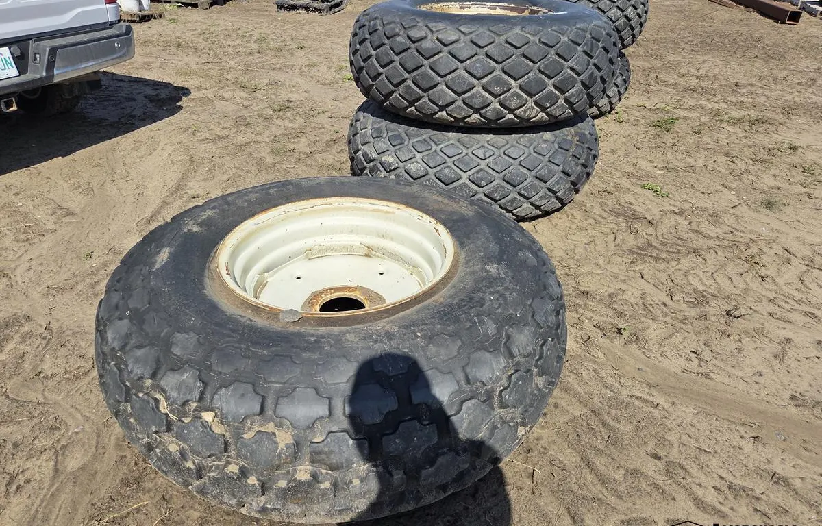 (3) Goodyear 18.4-26 All Weather Tires on Rims
UNRESERVED