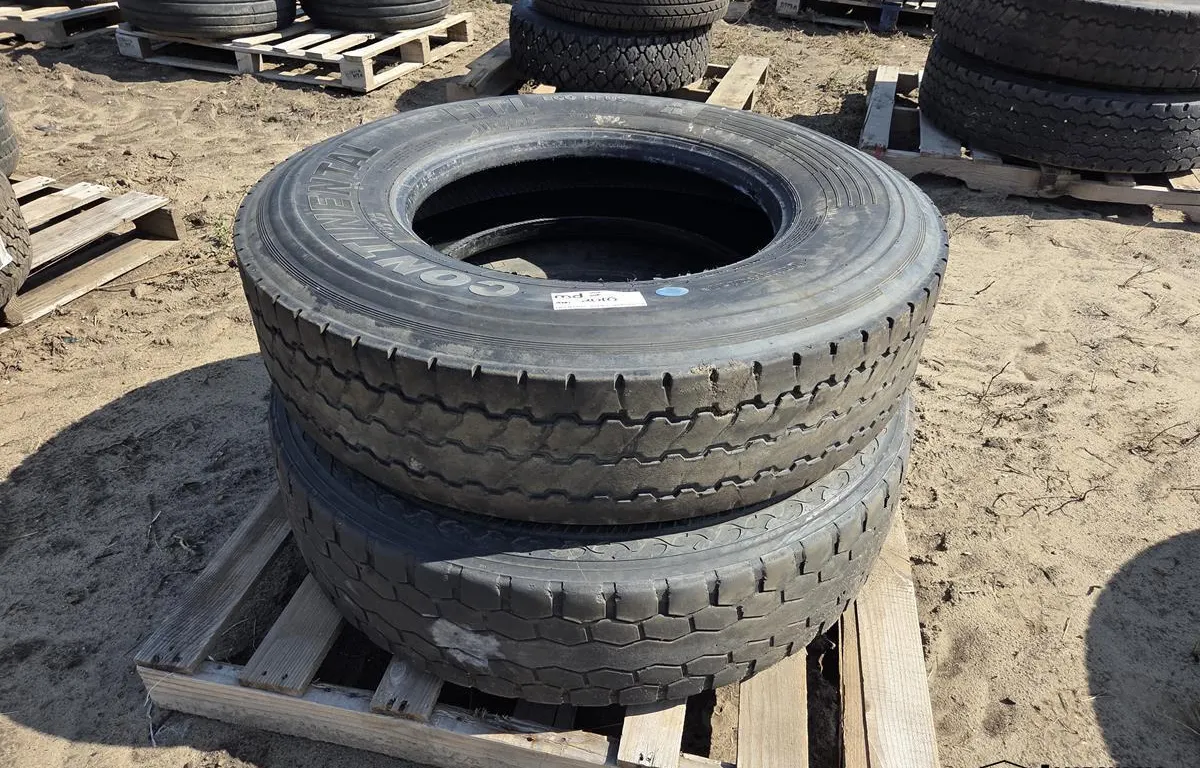 (2) Continental HTL Eco Plus 11R22.5 Tires
UNRESERVED