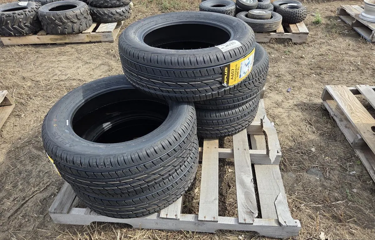 (5) Aplus A607 205/55ZR16 Tires
UNRESERVED