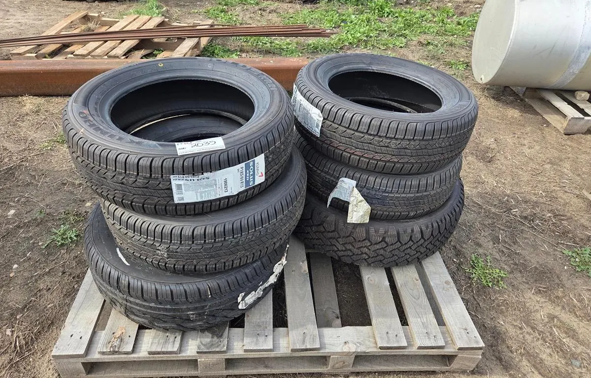 (4) Kumho Solus KR21 P185/60R15 Tires w/ (2) Assorted Tires
UNRESERVED