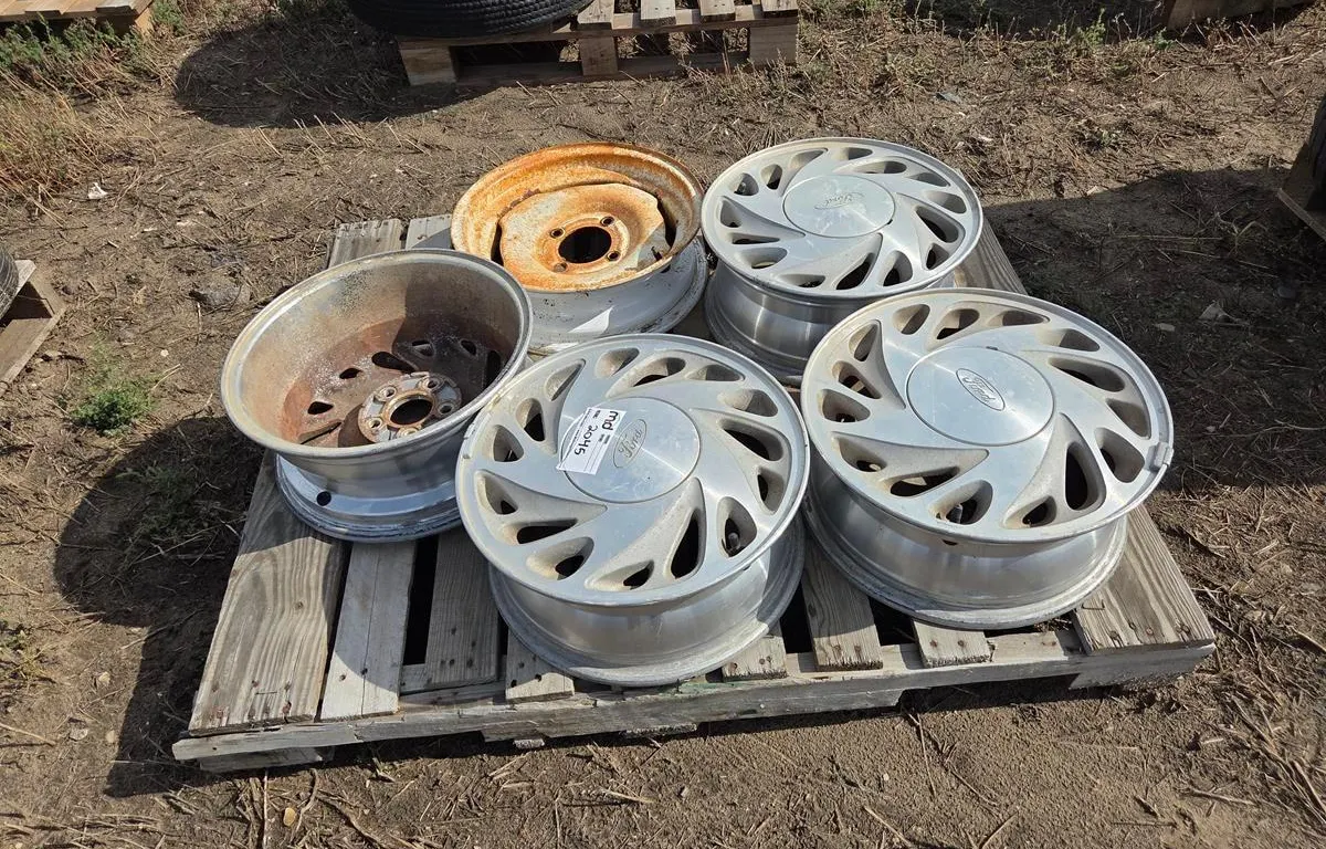 (4) Ford Alloy Rims
UNRESERVED