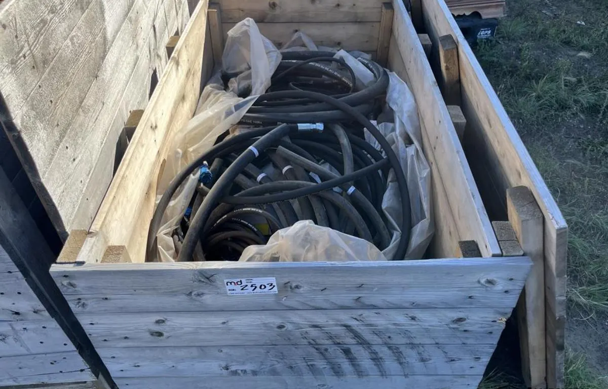 Crate of Assorted Hoses
UNRESERVED