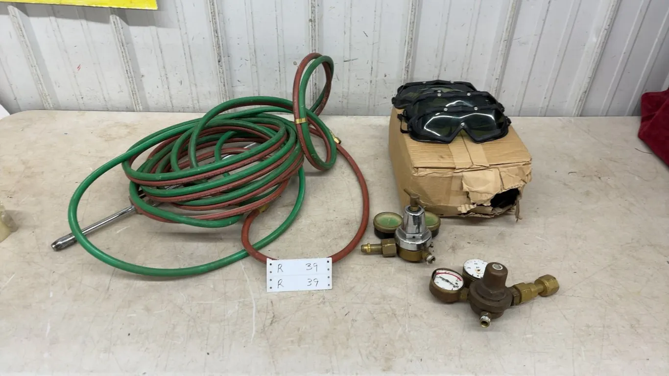 Oxy-Acetylene Torch Kit: Hoses, Torch Handle, 2 Regulators and box of Welding Goggles
