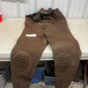 Browning Size XL Neoprene and Nylon Waders