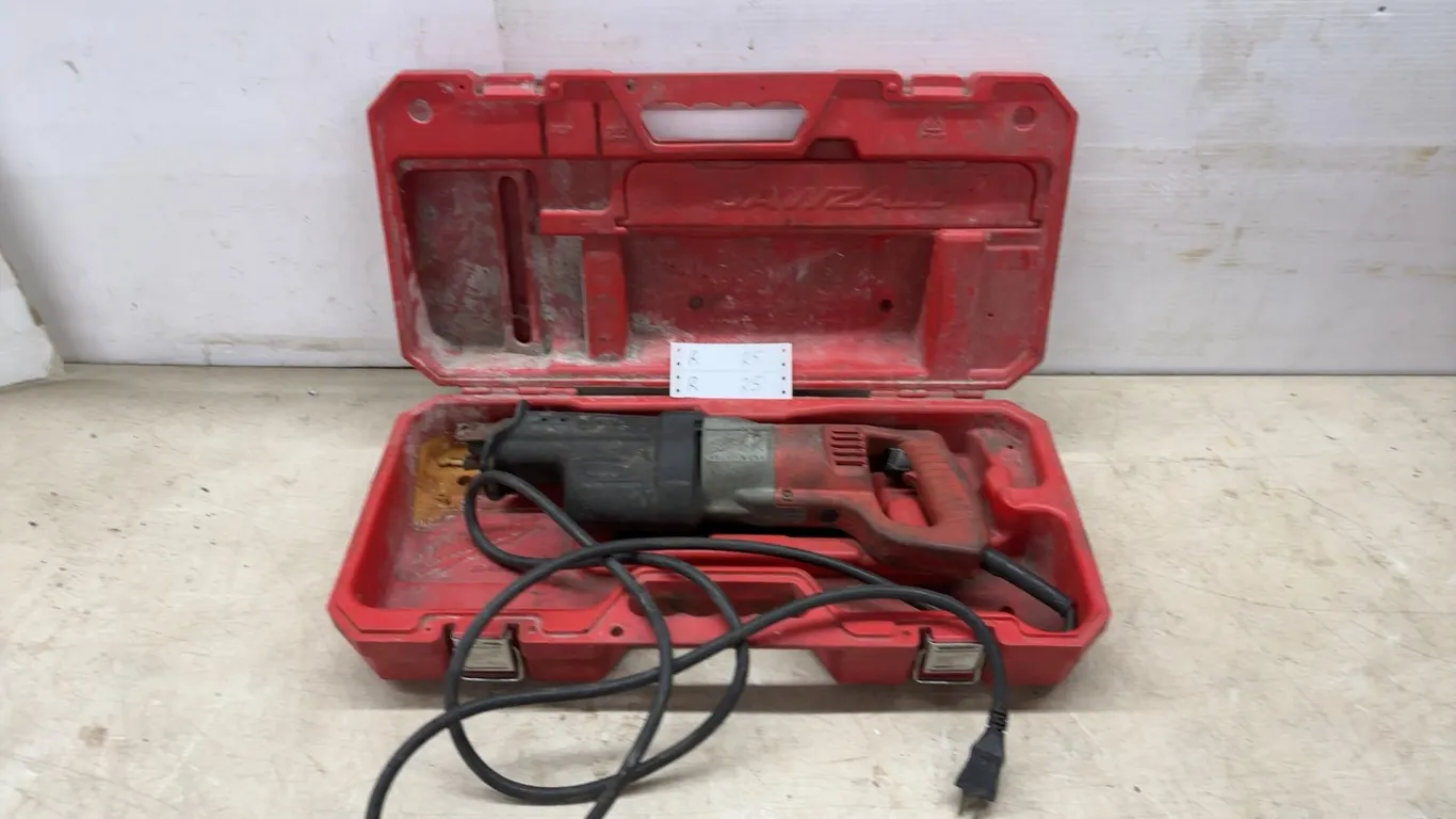 Milwaukee Sawzall Reciprocating Saw and Red Hard Case