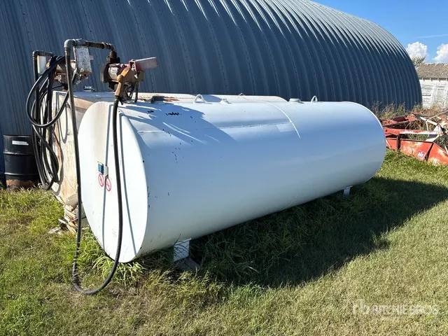 2009 Westeel 1000 gal Fuel Tank