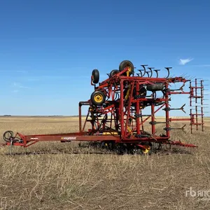 1981 Morris CP-760 60 ft Cultivator