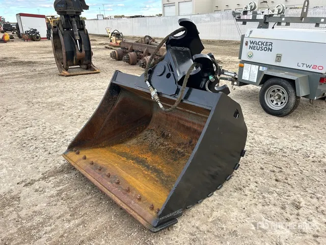 59 in Q/C Hydraulic Tilting Bucket - Fits Cat 321D