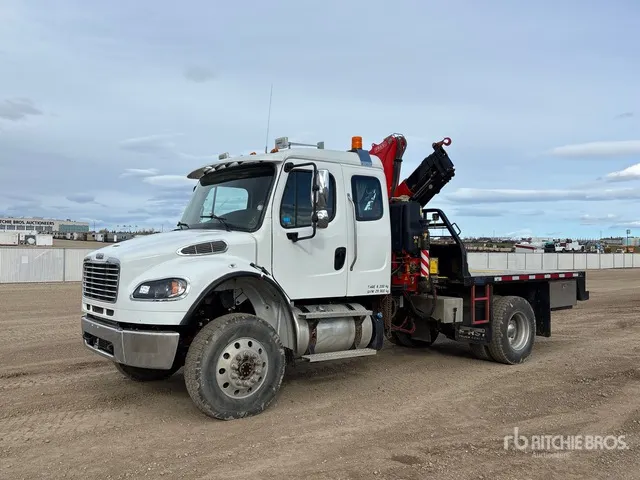 2022 Fassi F110B.0.24 8366 lb Knuckle Boom on 2023 Freightliner M2 4x4 Sleeper Boom Truck