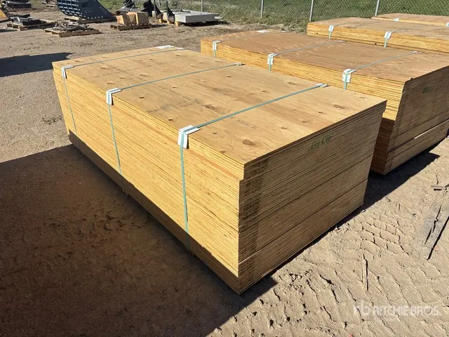 Quantity of (60) 1/2" 4x8 CSP/DFP No Stamp Plywood (Unused)