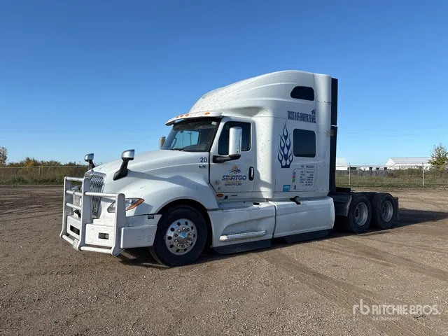 2023 International LT625 6x4 T/A Sleeper Truck Tractor