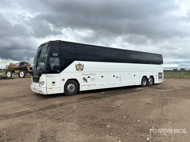 1999 Prevost H3-45 6x2 56-Seat Bus