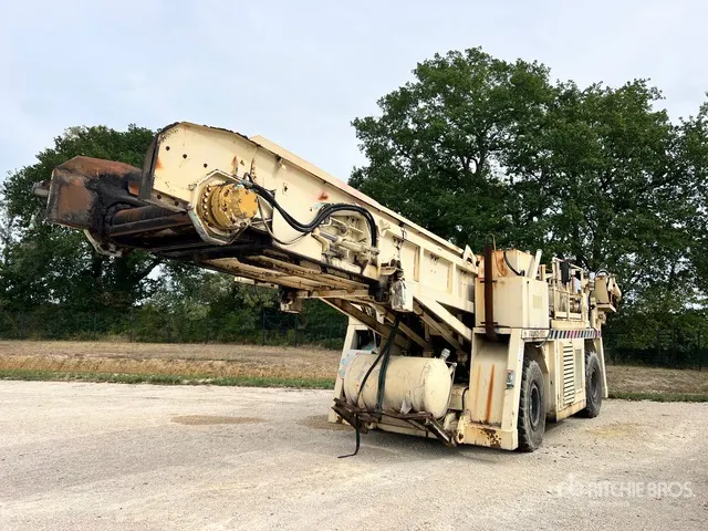 Franex F392 Coating feeder Alimentateur d'Enrobe Asphalt Transfer Machine