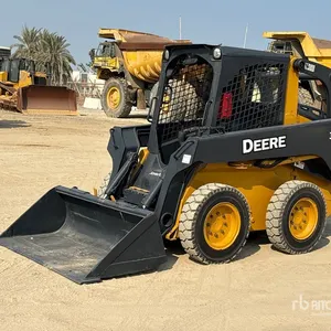 2013 John Deere 318D Skid Steer Loader