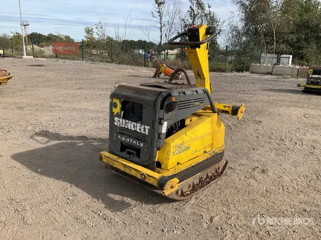 2015 Wacker Neuson DPU100-70 Trench Compactor