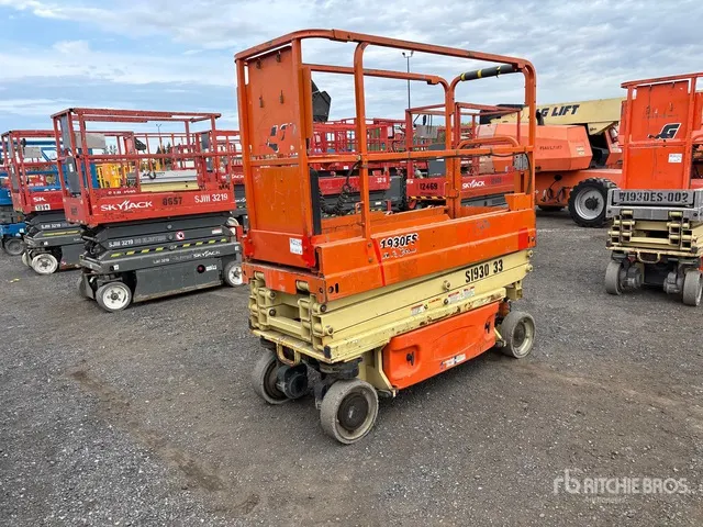2015 JLG 1930 ES Electric Scissor Lift