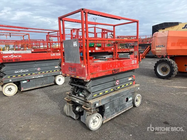 2015 Skyjack SJIII3219 Electric Scissor Lift