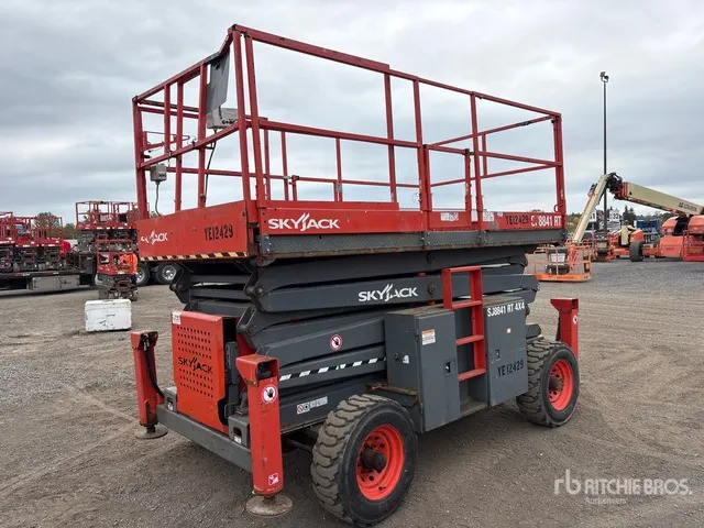 2019 Skyjack SJ8841 RT Diesel Scissor Lift