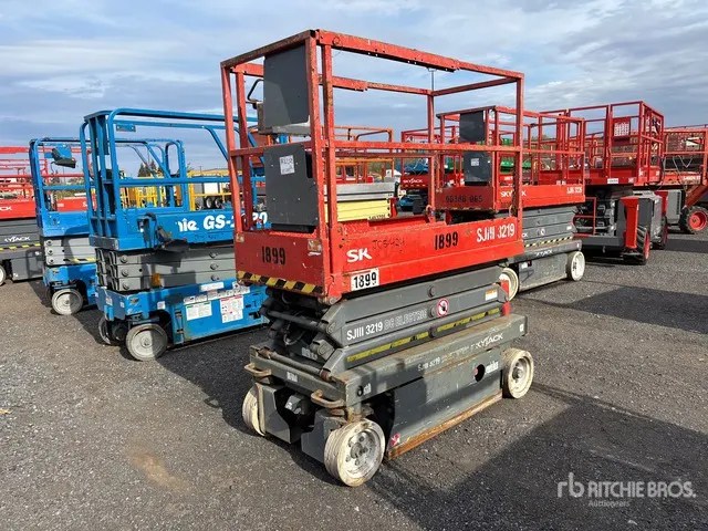 2013 Skyjack SJIII3219 Electric Scissor Lift