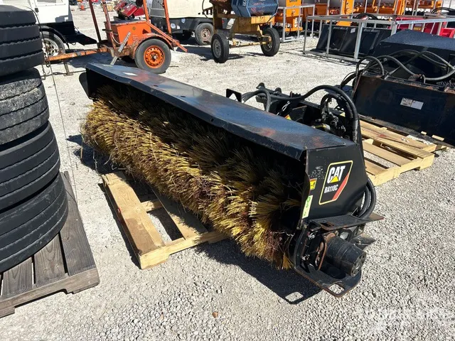 2018 Cat BA118C 95 in Skid Steer Broom