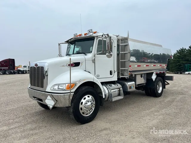 2012 Peterbilt 337 2800 gal 4x2 Fuel Truck