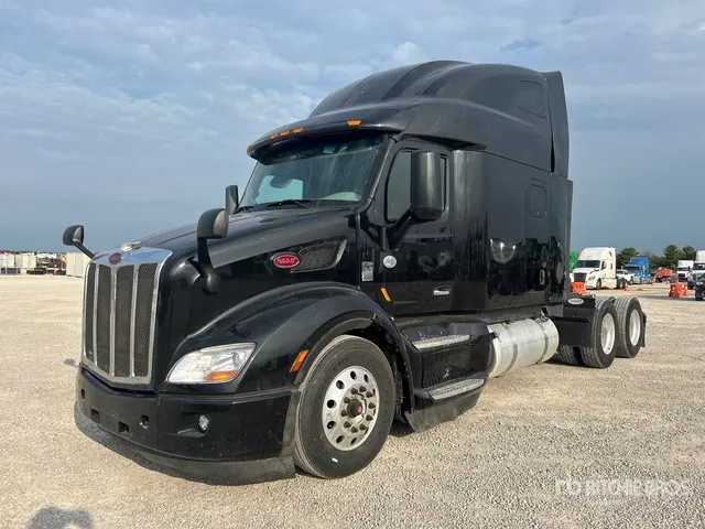 2022 Peterbilt 579 6x4 T/A Sleeper Truck Tractor