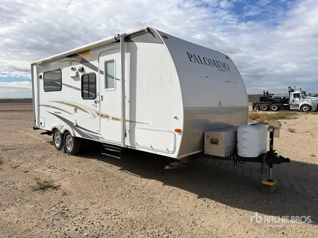 2012 Palamino 21 ft T/A Travel Trailer