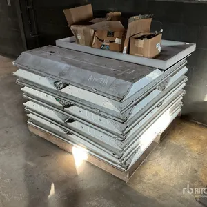 Quantity of Light Fixtures