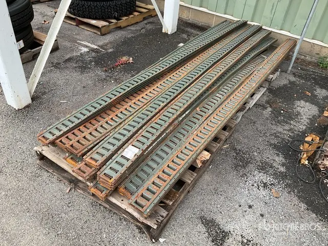 Quantity of (50) 10 ft Trailer E-Tracks