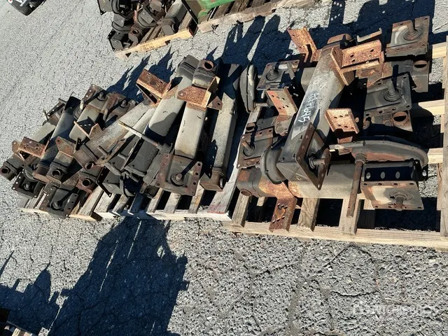Quantity of Trailer Landing Gear Legs