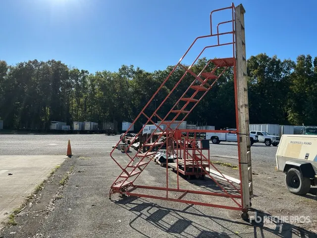 Louisville Rolling Ladder