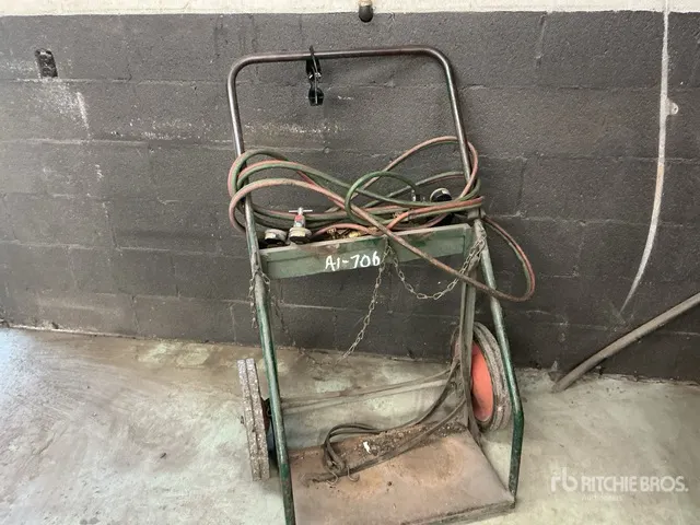 Oxygen/Acetylene Torch Gauges w/Cart
