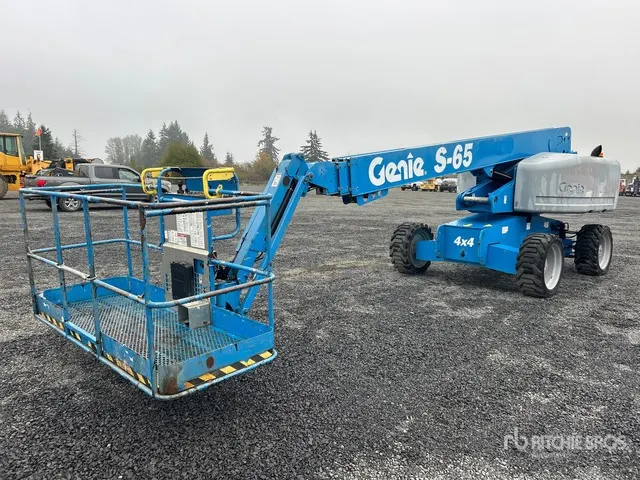 2013 Genie S-65 4WD Diesel Telescopic Boom Lift