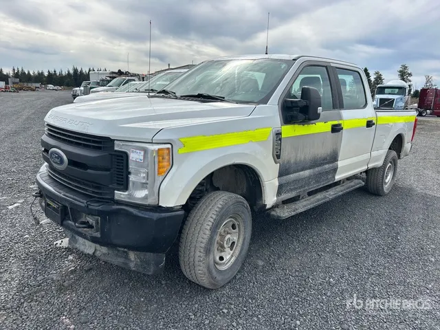 2017 Ford F-250 XL 4x4 Crew Cab Pickup (Inoperable)